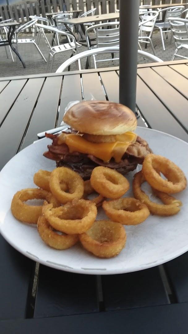 Rails Craft Brew & Eatery